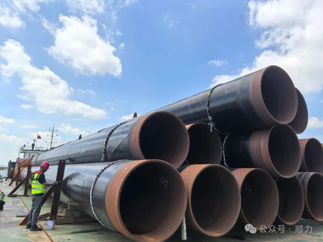 喜报：由顺力钢业提供钢管桩的世界最大跨度斜拉桥 ─ 常泰长江大桥公路桥今天上午正式通车！